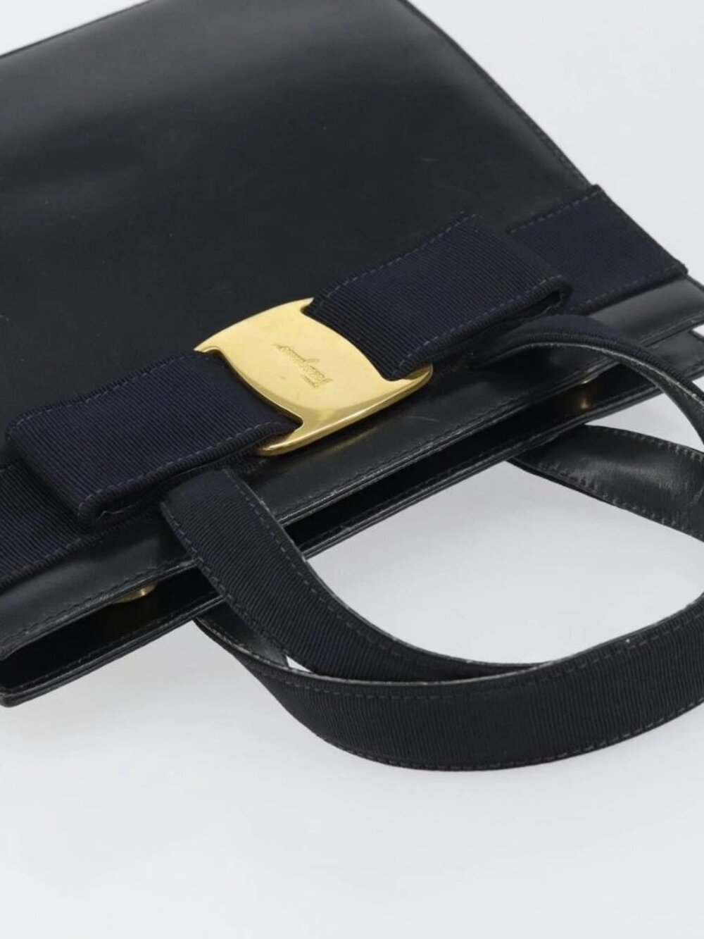 Salvatore Ferragamo Vala Hand Bag Leather Navy Gold Auth BA8854 - Picture 6 of 15